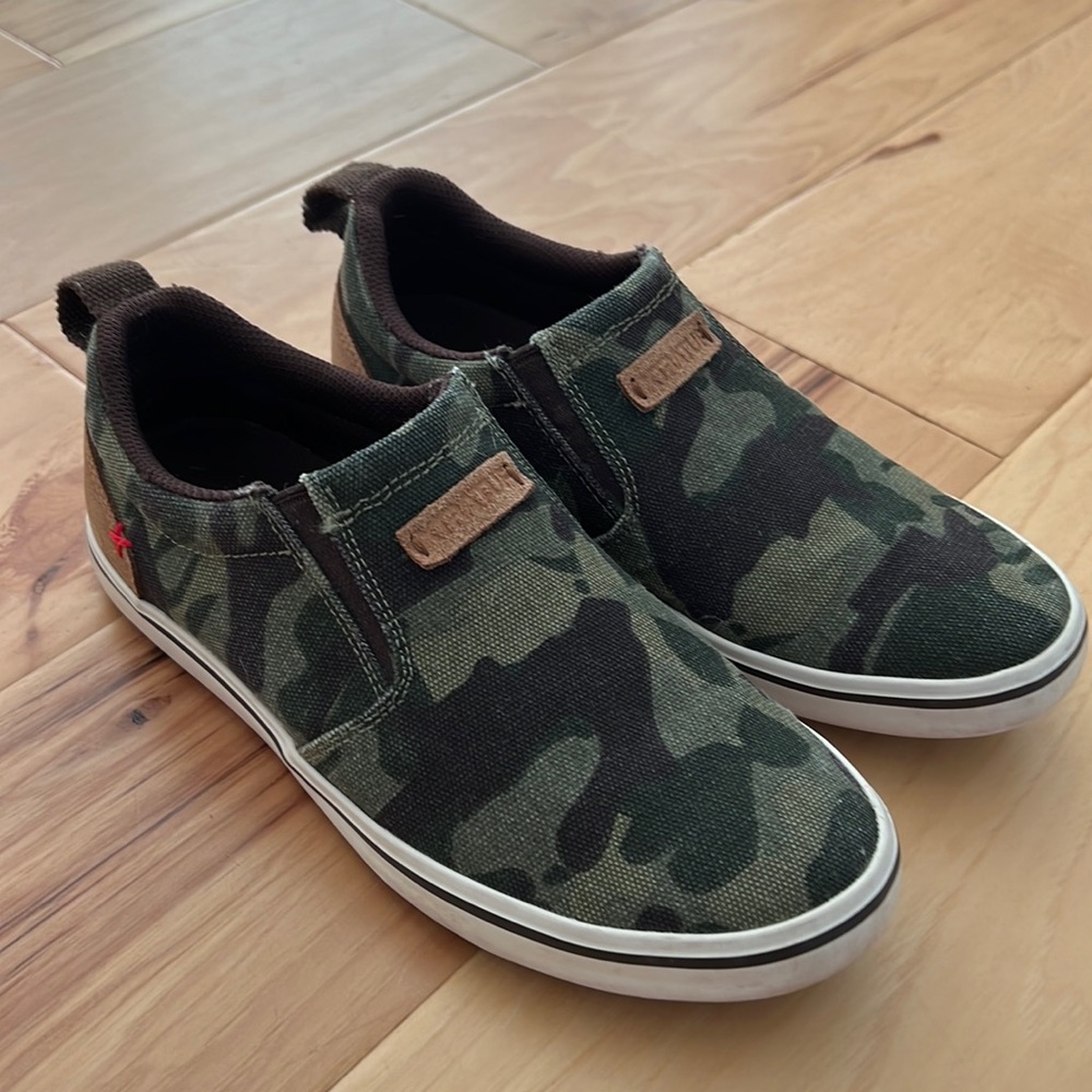 Womens camo xtra tuf
